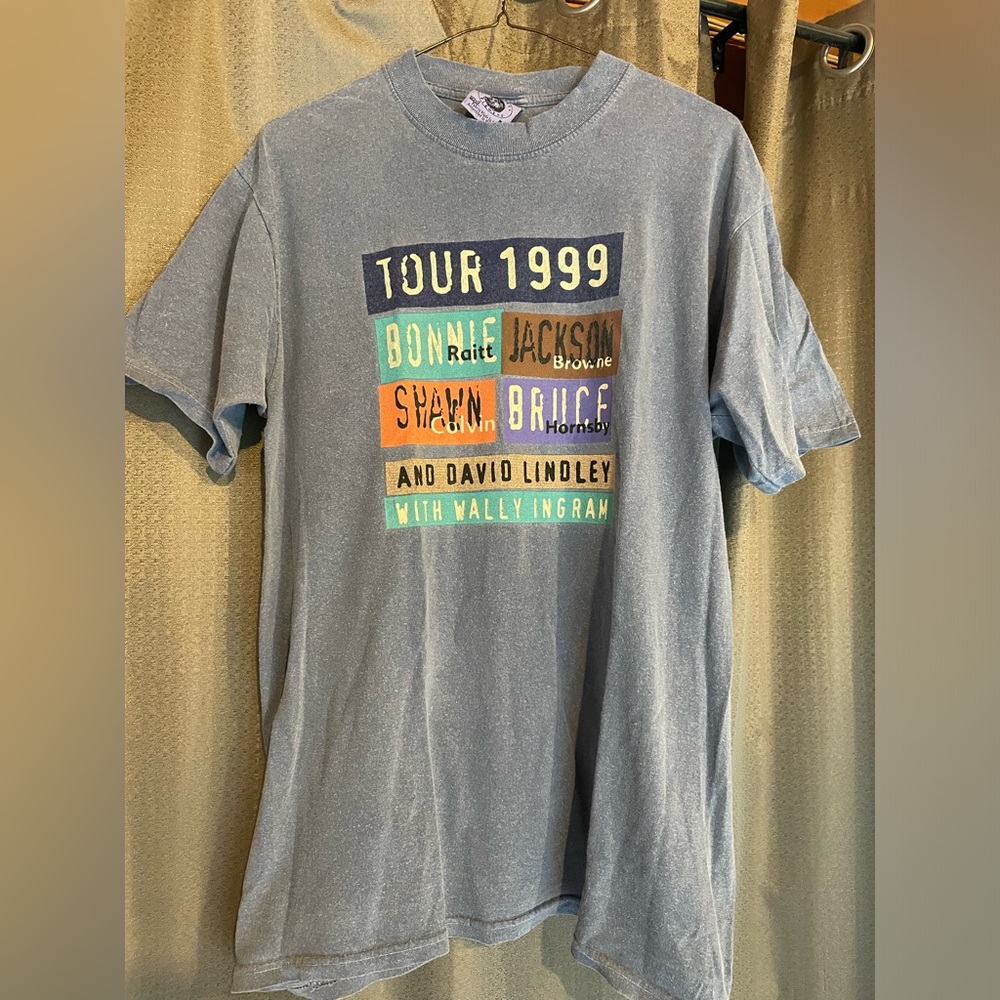 Jackson Browne vintage 1999 concert TShirt. Unisex size M